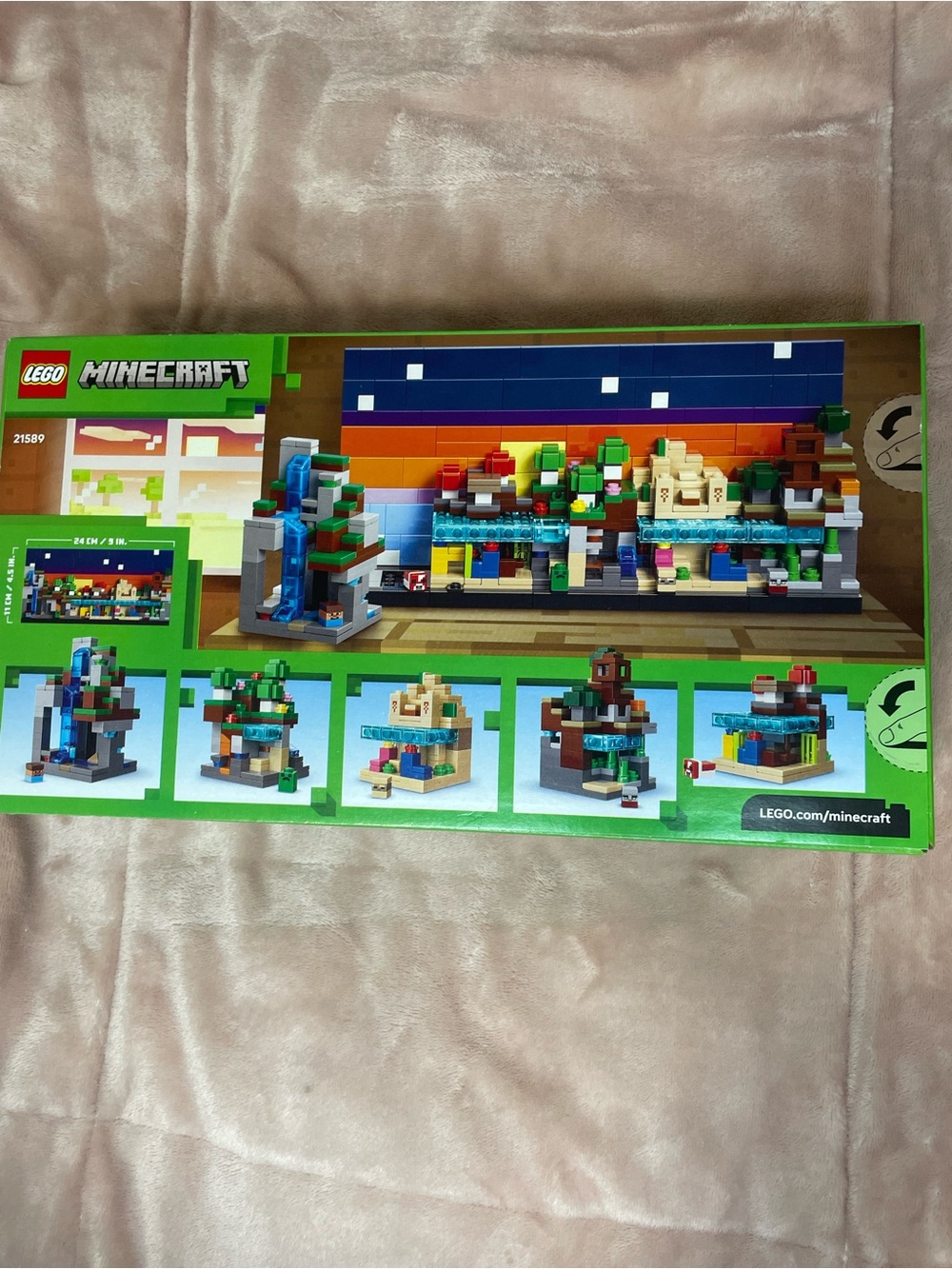 Lego Minecraft Building Set - Picture 3 of 3